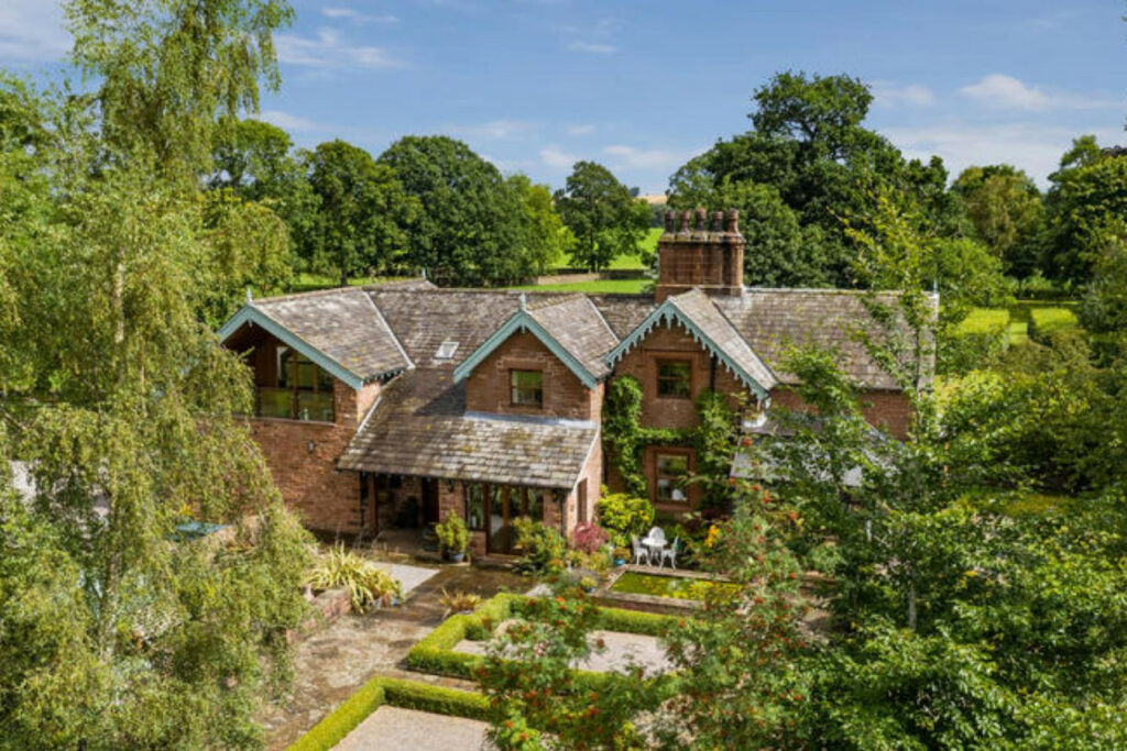 East Lodge