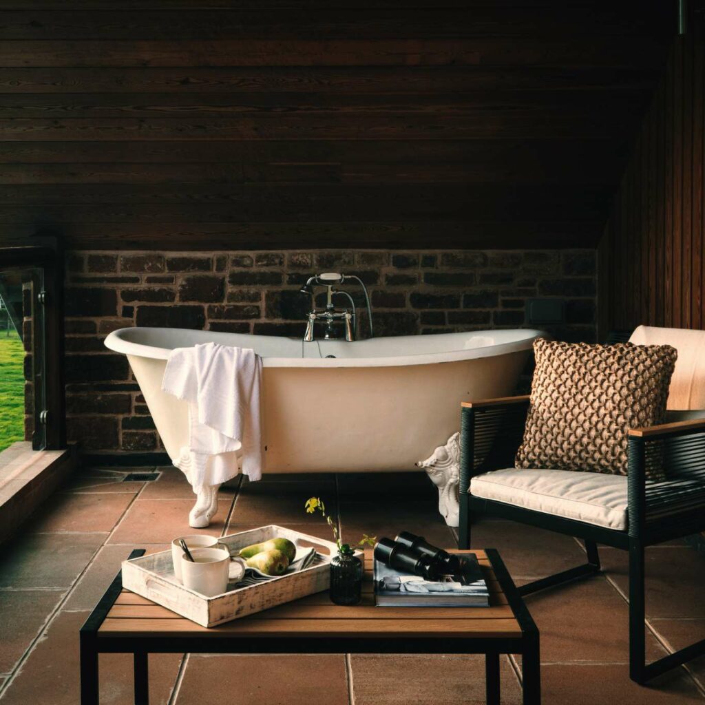 Romantic Retreats Edit